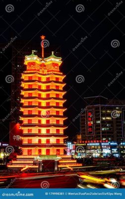  Zhengzhou Erqi Memorial Tower: Tarihin İzlerini Taşıyan Devrimci Bir Sembol!