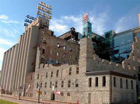  Mill City Museum! Keşfedilmeyi Bekleyen Tarihin Kalbinde Bir Sanayi Mirası