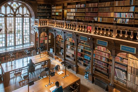  Oxford Bodleian Kütüphanesi: Antik Yazmalarla Dolup Taşmış Bir Kelime Hazinesi!